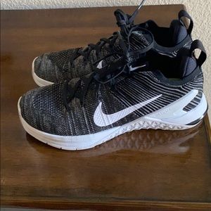 Women’s training shoes